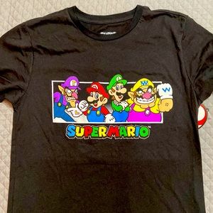A size small super Mario black shirt